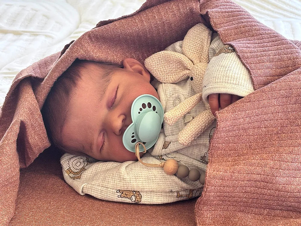 Muñeco  Reborn Realista Santiago Niño 50cm y 1.400 kg