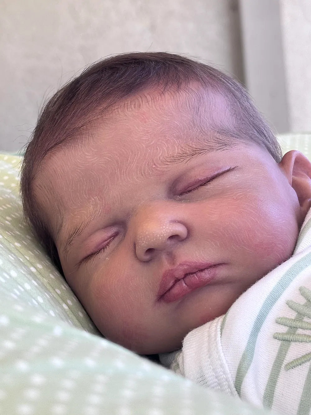 Muñeco  Reborn Realista Santiago Niño 50cm y 1.400 kg