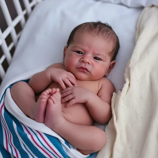Muñeco Reborn Realista João Niño 44cm y 1.400 kg